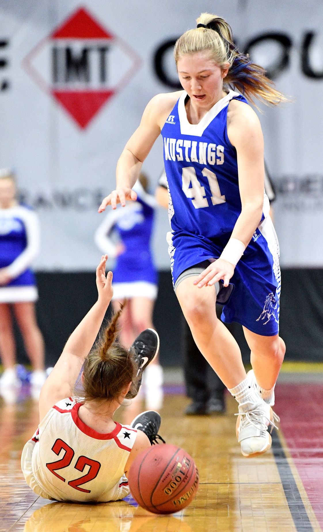 Newell-Fonda vs Central Decatur state basketball